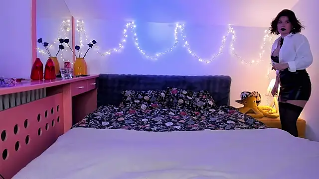 Me-Dea online show from March 28, 2026, 7:19 am