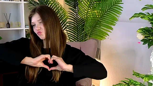 Snapshot of ClaireMcdargh chatting on October 1, 2025, 3:40 pm ClaireMcdargh online show from October 1, 2025, 3:40 pm