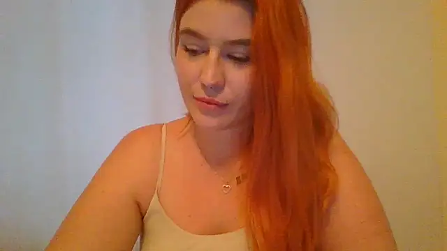 sexycurvy- online show from November 8, 2025, 3:23 pm