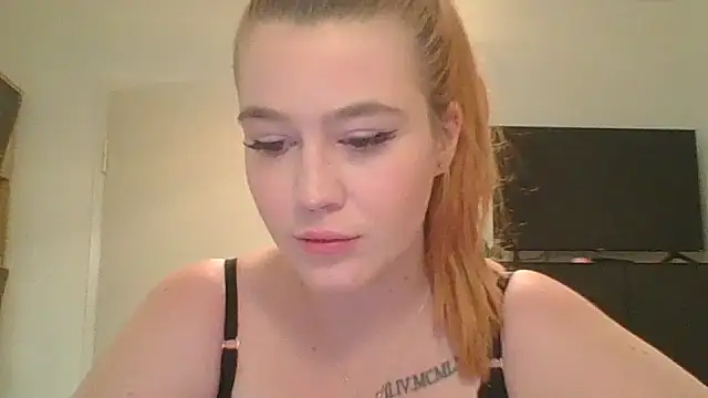 sexycurvy- online show from November 25, 2025, 8:47 am