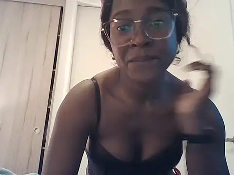 Bren033 online show from September 29, 2025, 11:53 pm