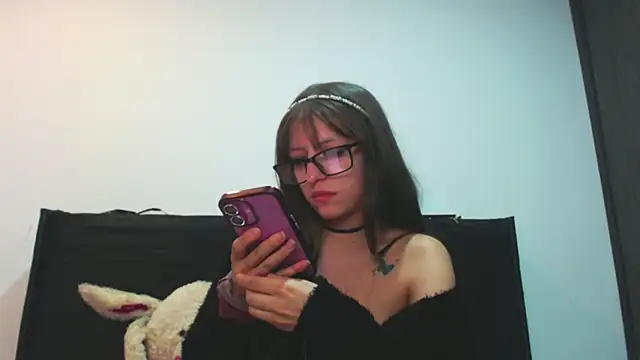 stiven 1  online show from November 6, 2025, 11:04 pm