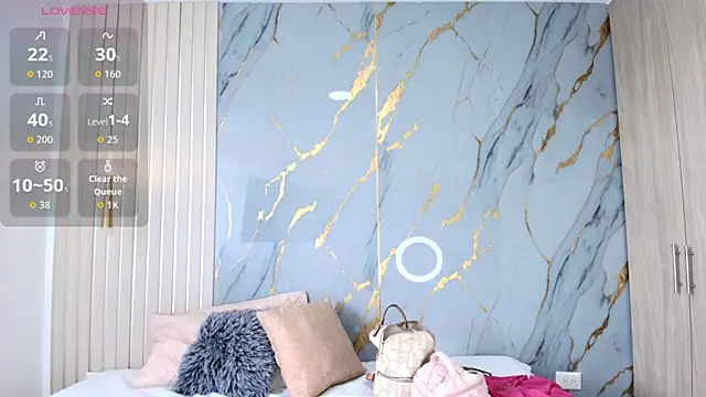 Samara Smith04 online show from November 7, 2025, 4:18 pm