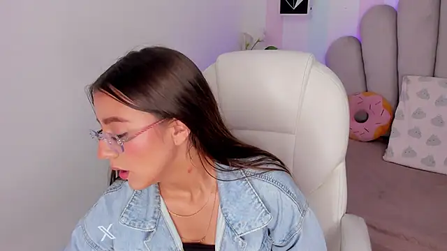 scarlett rose 1 online show from October 10, 2025, 3:22 pm