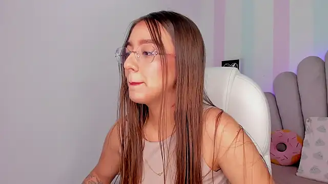 scarlett rose 1 online show from October 11, 2025, 1:42 pm