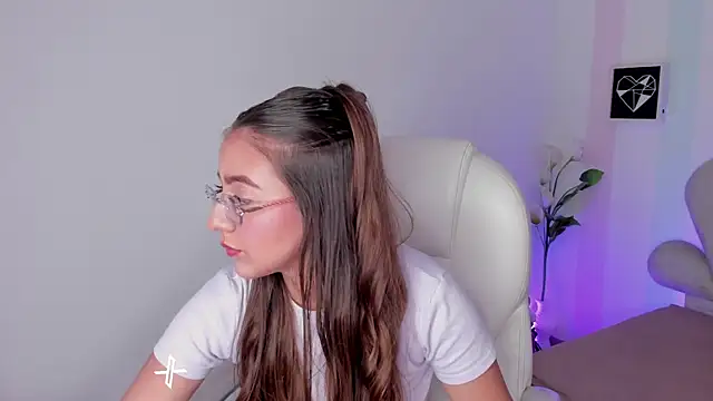 scarlett rose 1 online show from October 14, 2025, 1:12 pm