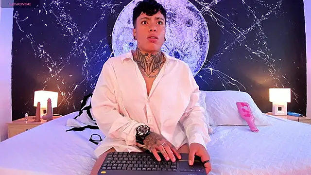 JoaoAndLexy online show from November 4, 2025, 12:59 pm