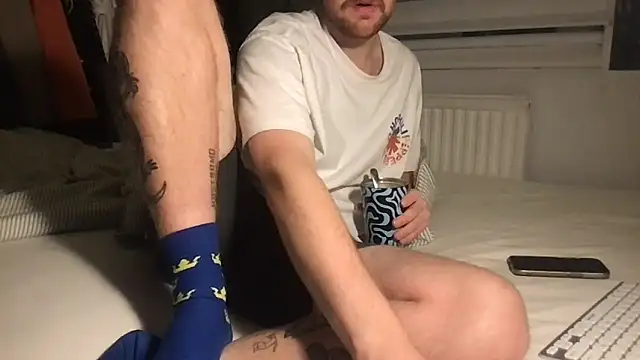 Snapshot of Angus80085 chatting on November 1, 2025, 11:40 pm Angus80085 online show from November 1, 2025, 11:40 pm