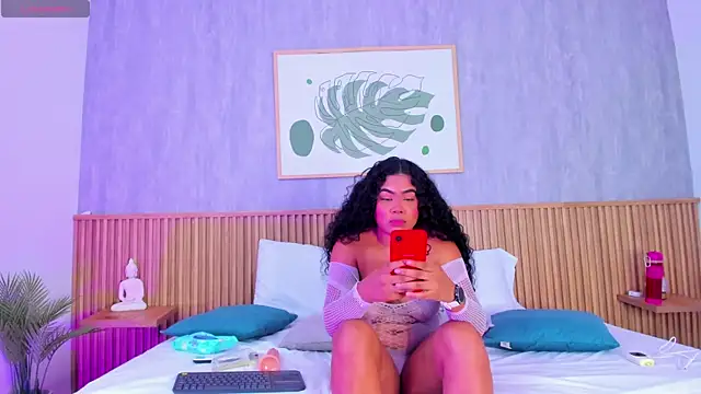 lanna jones  online show from October 16, 2025, 7:37 pm