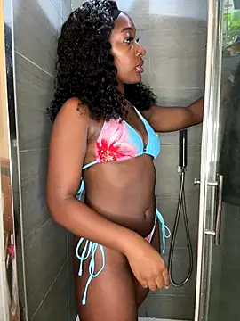 BaddieS x online show from October 6, 2025, 9:01 pm