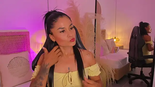 tabata69  online show from October 16, 2025, 7:37 pm