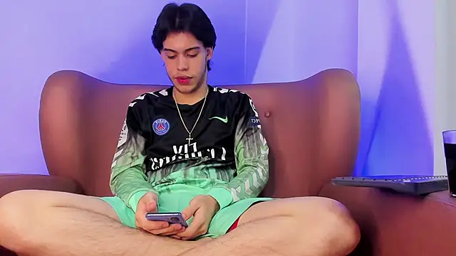 Snapshot of Lucian_grey chatting on November 5, 2025, 4:56 am Lucian grey online show from November 5, 2025, 4:56 am