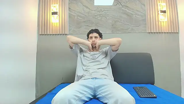 ISRAEL GRAY online show from October 6, 2025, 7:22 pm