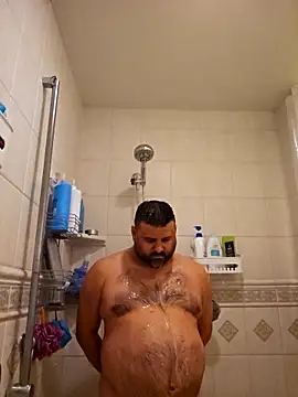 Snapshot of Roddog18 chatting on October 14, 2025, 7:42 am Roddog18 online show from October 14, 2025, 7:42 am