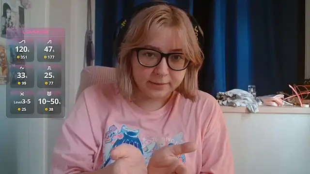 LolaWEI online show from October 29, 2025, 7:32 am