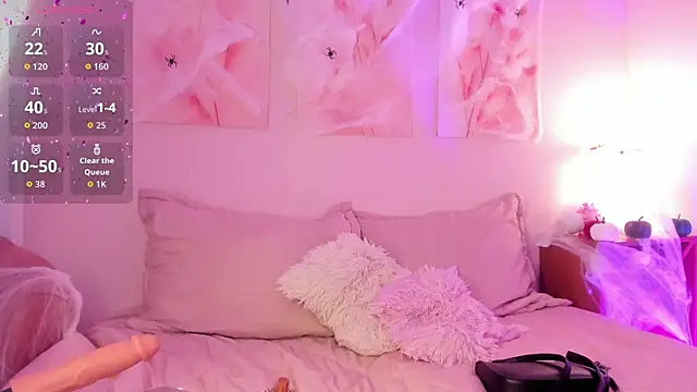 Snapshot of Nikolbrice chatting on October 18, 2025, 7:14 pm Nikolbrice online show from October 18, 2025, 7:14 pm