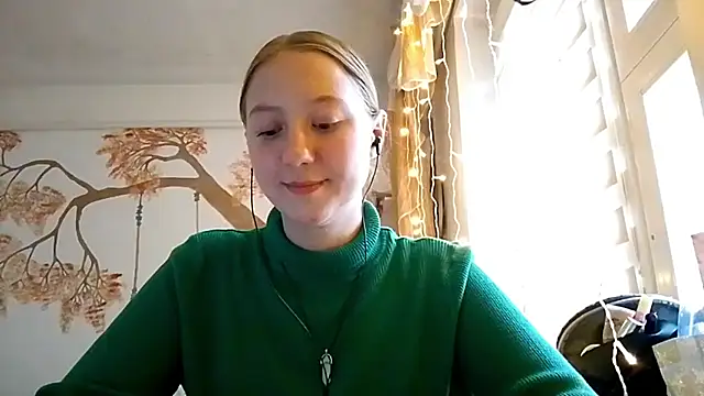 Snapshot of CarynFlaryn chatting on September 30, 2025, 6:07 am CarynFlaryn online show from September 30, 2025, 6:07 am