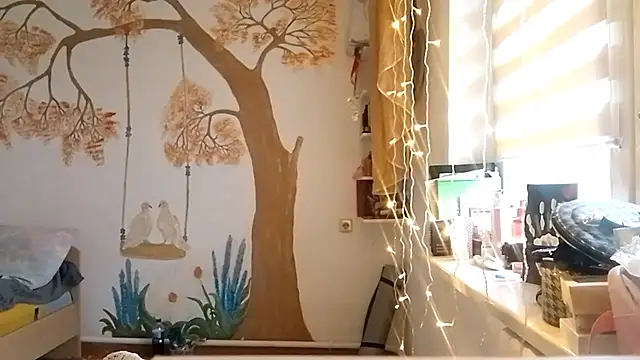 Snapshot of CarynFlaryn chatting on October 16, 2025, 5:30 am CarynFlaryn online show from October 16, 2025, 5:30 am