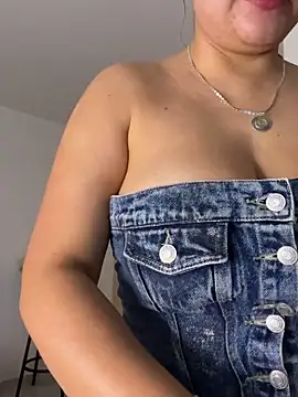 Zoe riivas online show from October 23, 2025, 11:31 am