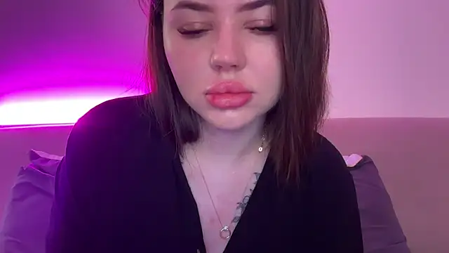 Snapshot of AlmaryKim chatting on February 23, 2026, 8:39 pm AlmaryKim online show from February 23, 2026, 8:39 pm