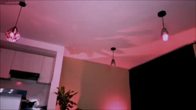 Snapshot of VanessaBlackrose chatting on October 21, 2025, 12:22 am VanessaBlackrose online show from October 21, 2025, 12:22 am