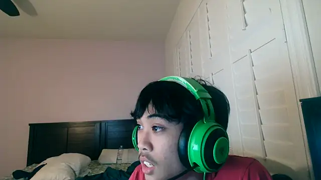 youngasianboy2007 online show from April 5, 2026, 5:48 am