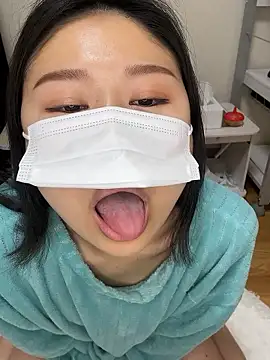 mia2 jp online show from April 12, 2026, 10:26 pm