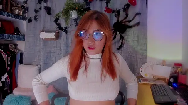 AmaruBloom online show from October 24, 2025, 5:59 am