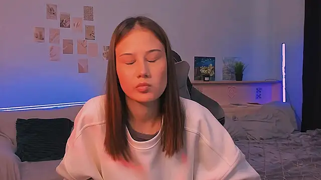 adelle046 online show from October 2, 2025, 10:55 am