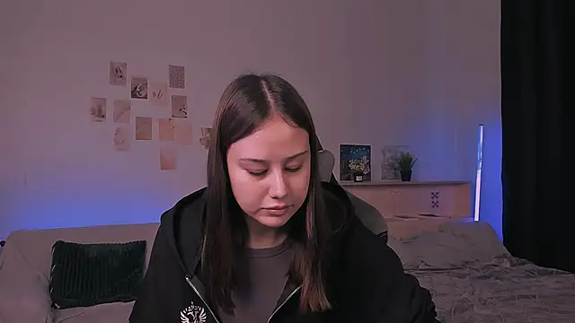 adelle046 online show from October 20, 2025, 10:49 am