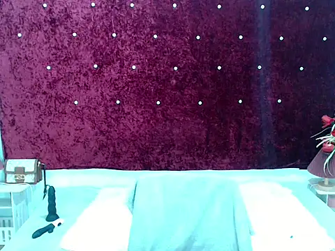 xAsianTOPModelx online show from October 7, 2025, 3:42 pm