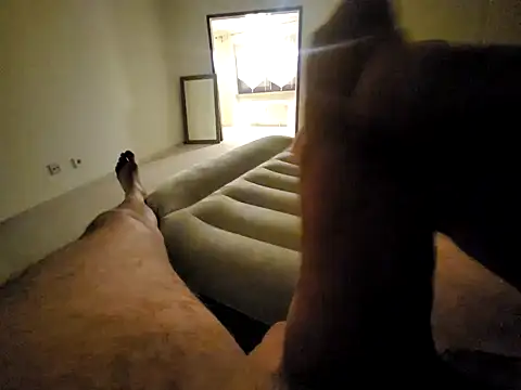 rezzzze online show from October 12, 2025, 11:04 pm