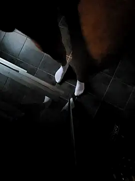 rezzzze online show from October 14, 2025, 5:41 am