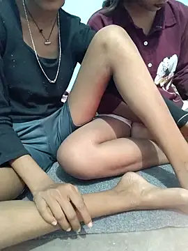 Unique girls90 online show from February 2, 2026, 5:50 am