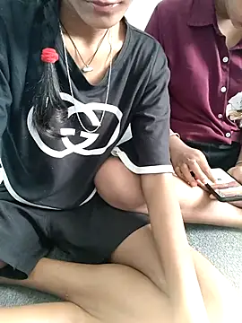 Unique girls90 online show from February 23, 2026, 6:11 am