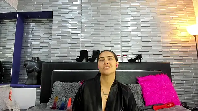 ChloeMorelli online show from October 3, 2025, 2:30 am