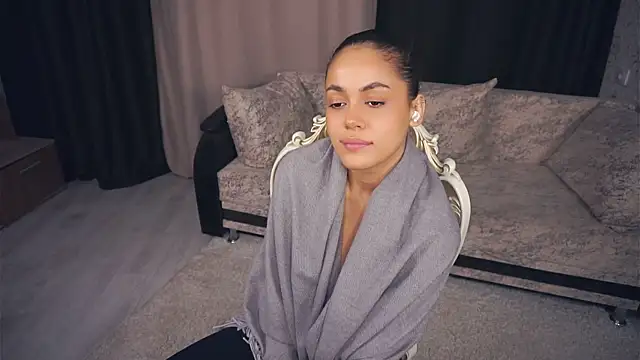 ChinLamont online show from November 6, 2025, 7:09 am