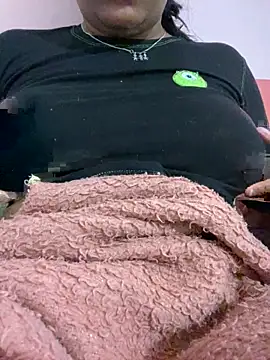 cariocabl online show from October 23, 2025, 2:55 am