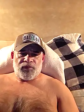 DeeBestEver online show from December 1, 2025, 2:44 pm