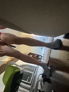 daddyshark83 online show from November 6, 2025, 3:24 pm