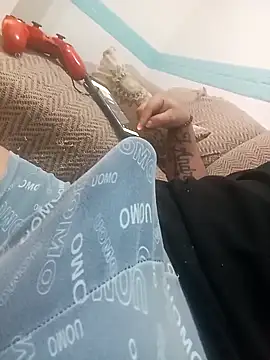 Tiktoker04 online show from October 4, 2025, 2:59 pm