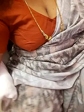 Tamil Ammani online show from October 3, 2025, 7:11 pm