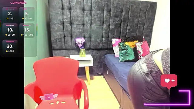 Charlotte  Gray online show from January 14, 2026, 9:42 pm