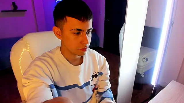 Snapshot of Nyko_ds chatting on November 6, 2025, 4:13 am Nyko ds online show from November 6, 2025, 4:13 am