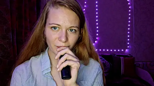 Snapshot of Marry_Wild chatting on November 5, 2025, 8:25 am Marry Wild online show from November 5, 2025, 8:25 am