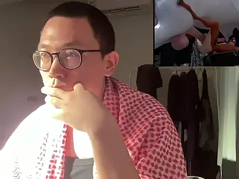 Snapshot of yewuzhibb chatting on October 13, 2025, 4:18 pm yewuzhibb online show from October 13, 2025, 4:18 pm