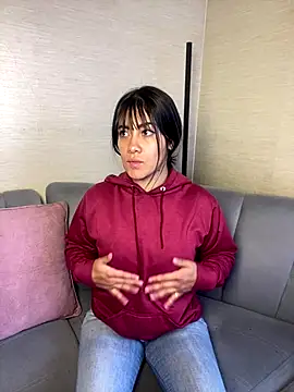 LunaMartinez Pink online show from October 16, 2025, 1:01 pm