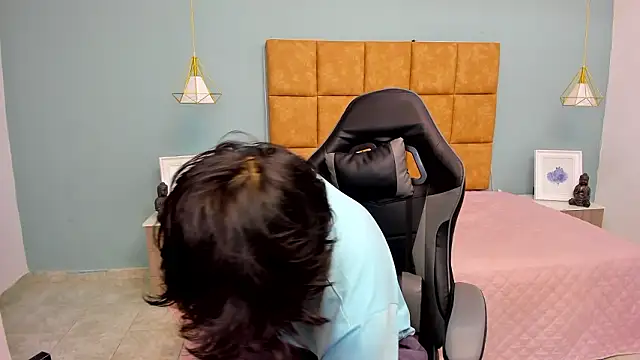 StiwenTwink online show from February 13, 2026, 12:56 pm