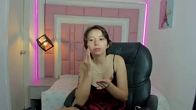 Klaret Toy online show from November 11, 2025, 12:27 pm