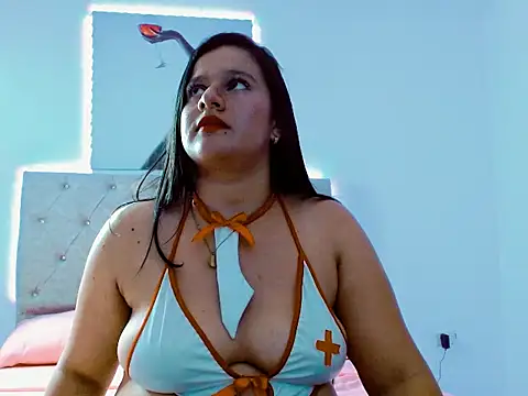 CamilitaRose2625 online show from September 30, 2025, 8:03 pm